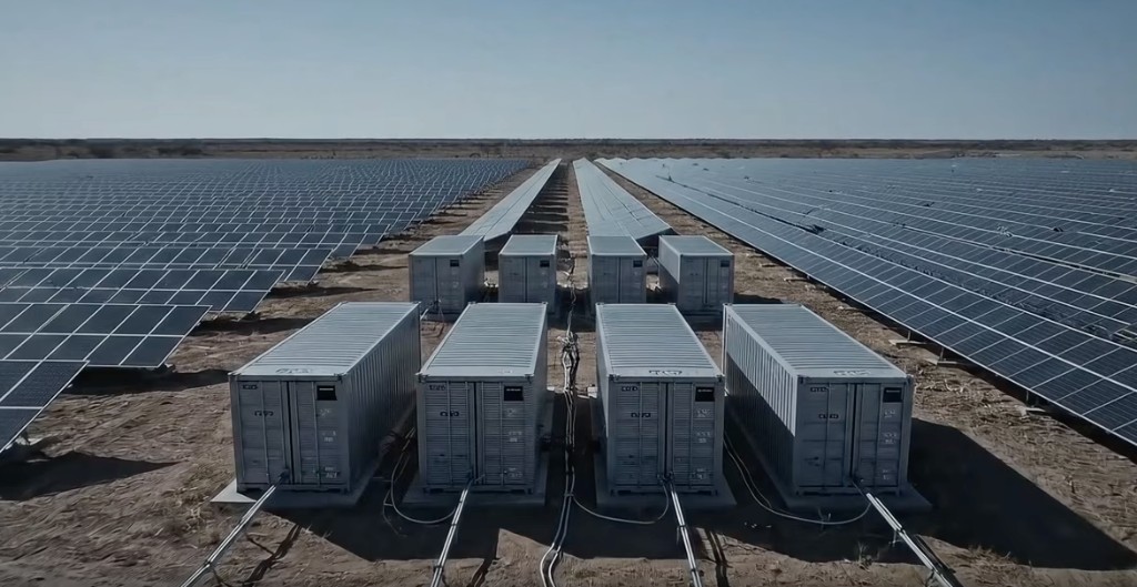 SovereignEdge Platform — product visual